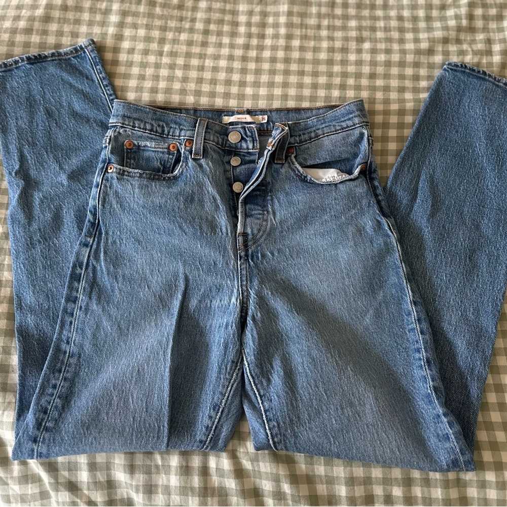 Levi’s Wedgie Straight Denim Jeans